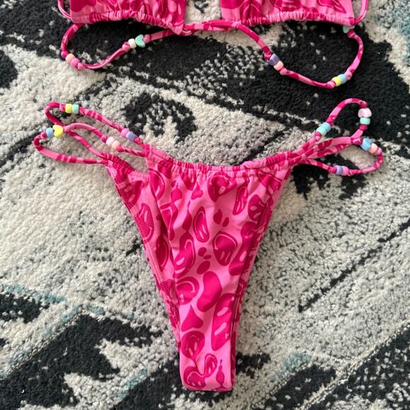 Lovers and Friends Wild Side Bikini in Fuchsia Pink Smiles - Picture 6 of 8